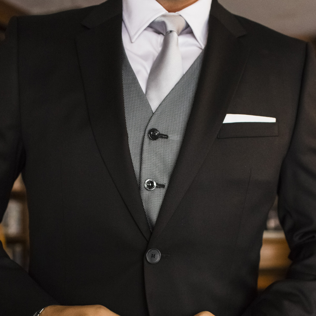Navigating Funeral Attire with Respect and Grace – Belgroves Funeral Home