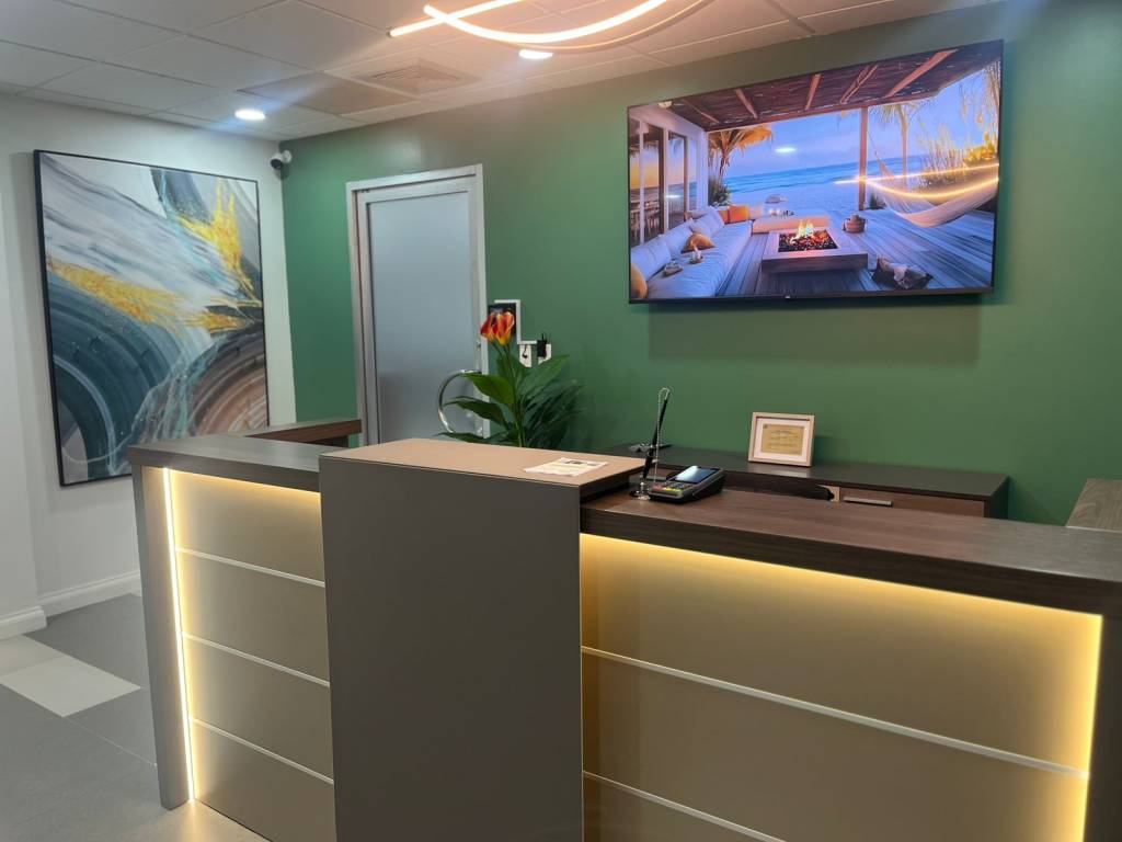 Belgroves Port-of-Spain Front Reception Desk